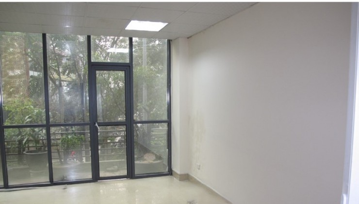Cho thuê nhà ngõ oto Trần Kim Xuyến- Cầu Giấy DT 72m2 - 5 tầng  -Mt 6m- Giá 55 Triệu (CTLl)